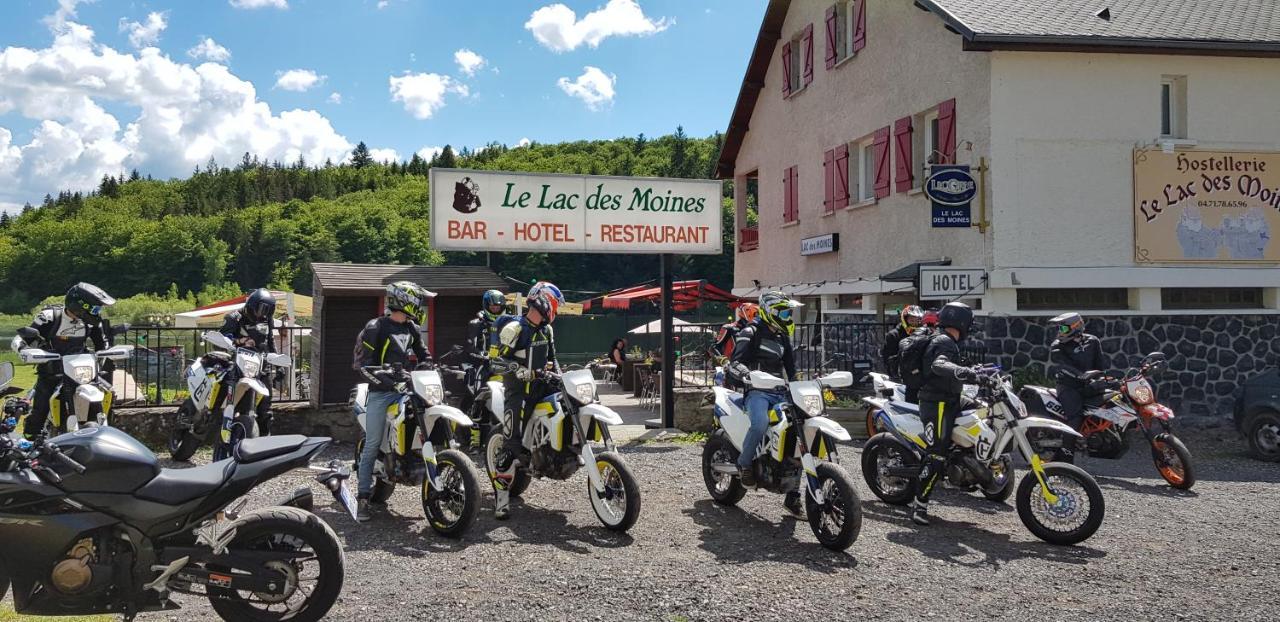 Le Lac Des Moines Condat  Bagian luar foto
