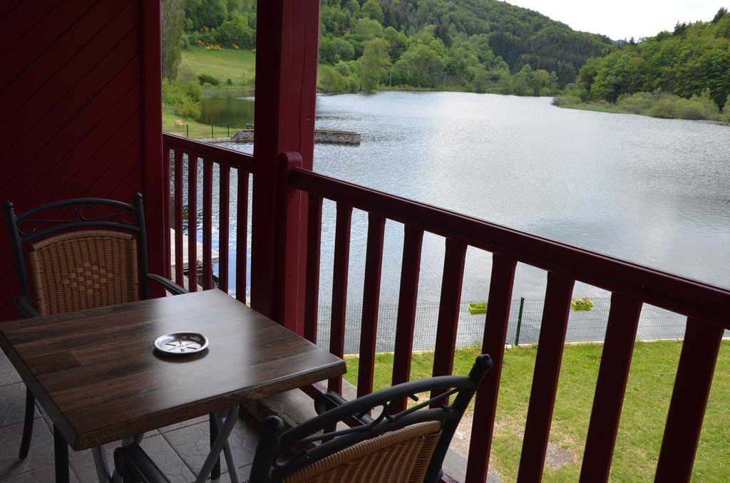 Le Lac Des Moines Condat  Bagian luar foto